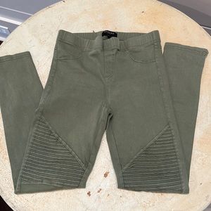 Stretchy Beulah pants